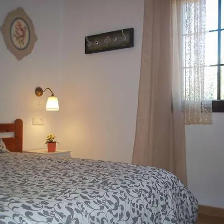 Sleeps 2 Pool Wifi T691566 Costa Teguise
