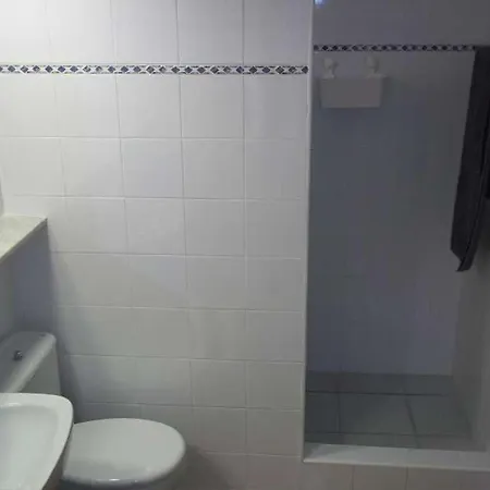 Sleeps 2 Pool Wifi T691566